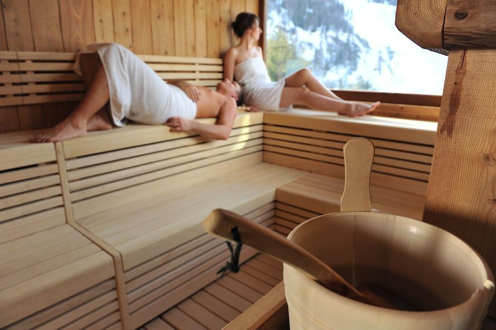 La Madonnina Del Gran Paradiso Wellness Hotel كوجن المظهر الخارجي الصورة