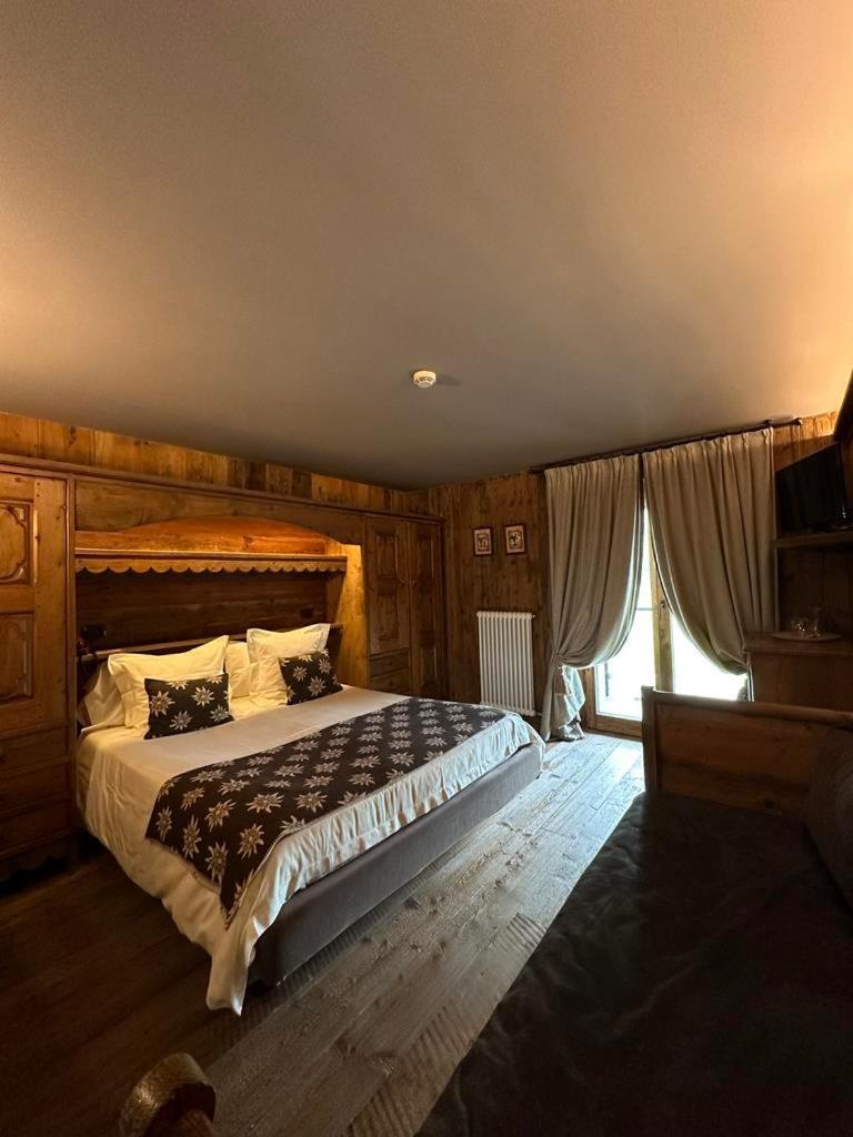 La Madonnina Del Gran Paradiso Wellness Hotel كوجن المظهر الخارجي الصورة