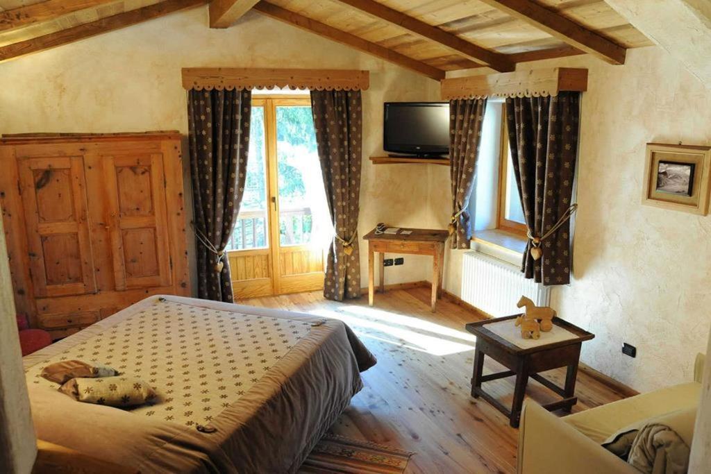 La Madonnina Del Gran Paradiso Wellness Hotel كوجن المظهر الخارجي الصورة