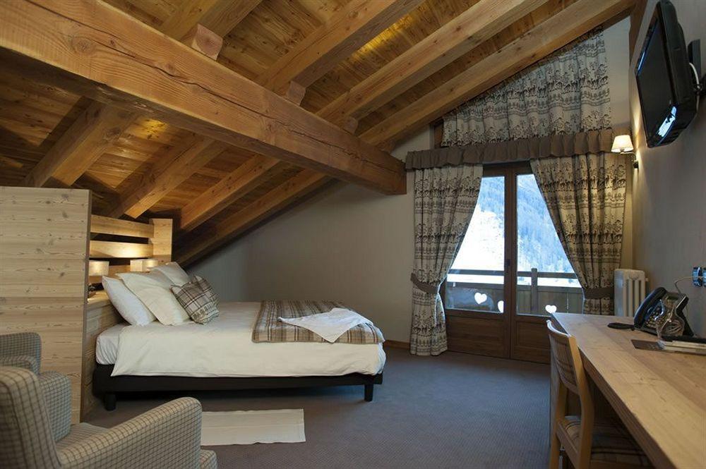 La Madonnina Del Gran Paradiso Wellness Hotel كوجن المظهر الخارجي الصورة