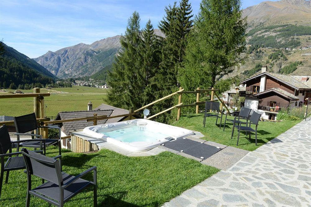 La Madonnina Del Gran Paradiso Wellness Hotel كوجن المظهر الخارجي الصورة