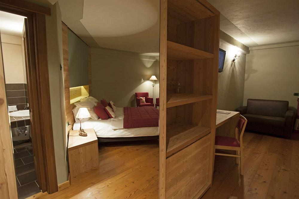 La Madonnina Del Gran Paradiso Wellness Hotel كوجن المظهر الخارجي الصورة