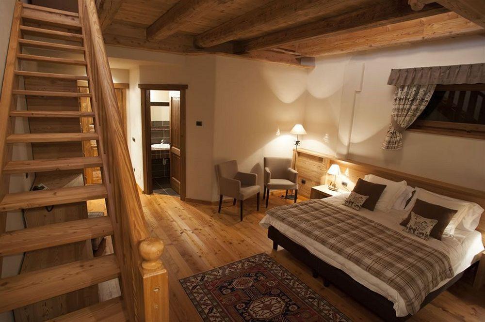 La Madonnina Del Gran Paradiso Wellness Hotel كوجن المظهر الخارجي الصورة